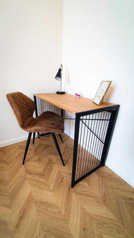 Smaragd Apartman غيور المظهر الخارجي الصورة